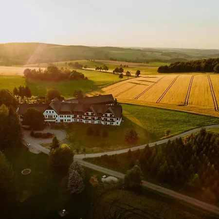 Waldhotel Kreuztanne-3